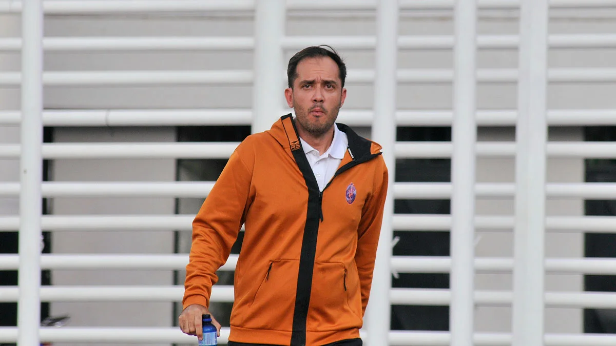 Juan Domingo Tolisano, entrenador de Deportivo La Guaira, expresa su descontento.