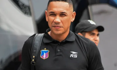 Grenddy Perozo deja el banquillo del Monagas SC 3 Grenddy Perozo deja el banquillo del Monagas.