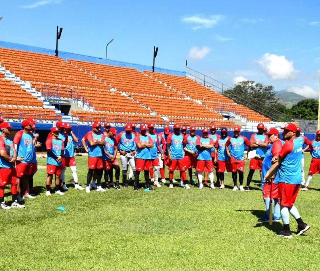Tigres de Aragua finaliza primera semana de entrenamientos.