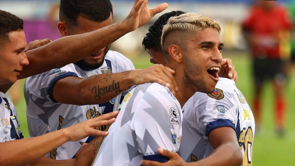 Rayo Zuliano golea a Zamora y se afianza en la cima del grupo A