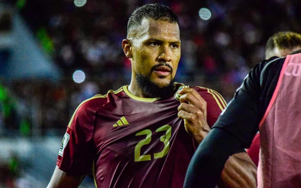 Vinotinto: hasta que el corazón deje de latir 3 Salomón Rondón 23 Vinotinto