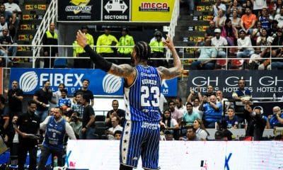 El Expreso Azul sigue intratable en el Forum y selló su tercer triunfo al hilo